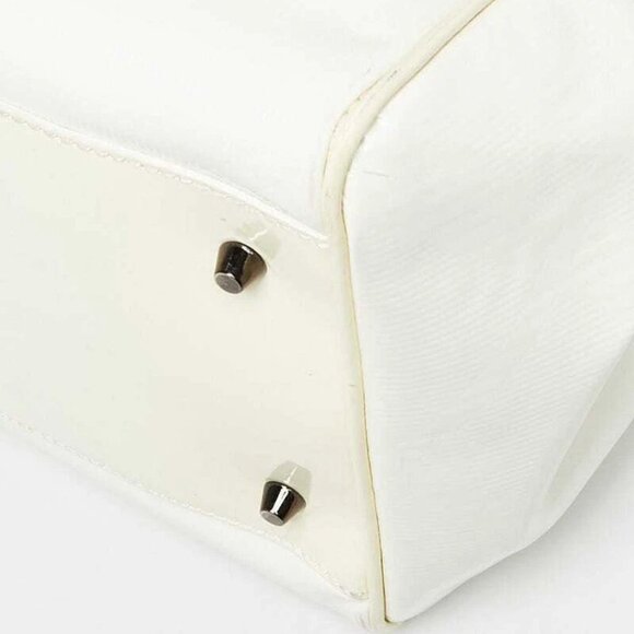 Burberry White Check Embossed Patent Leather Canterbury Tote Bag - Picture 12 of 12